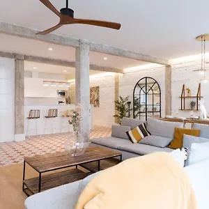 Amplio Y Moderno Con Tarima Refrescante By Staynnapartments Apartment Bilbao